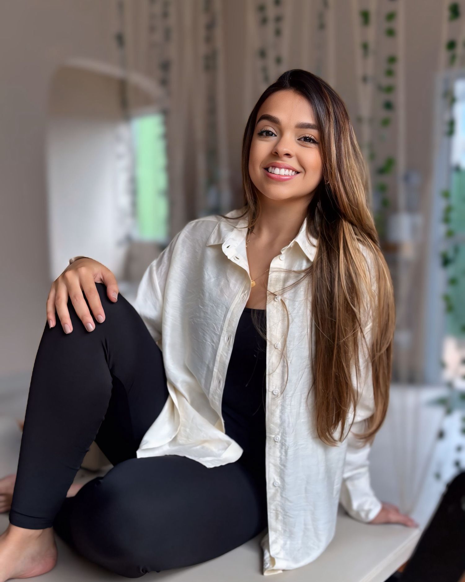 Raquel Cardoso, fundadora e fisioterapeuta da Fiore Pilates, no estúdio em Bauru